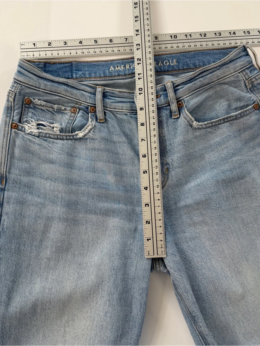 American Eagle Jeans Womens 6 Regular 90s Bootcut Distressed Light Wash - Picture 7 of 8